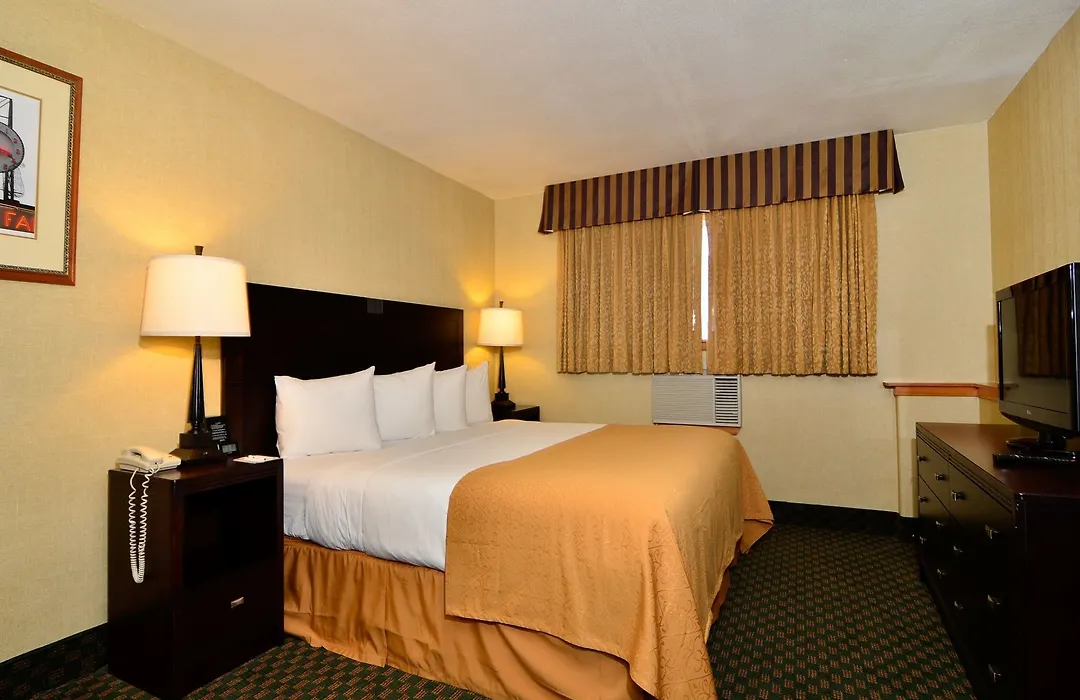 Quality Inn & Suites Seattle Center-1